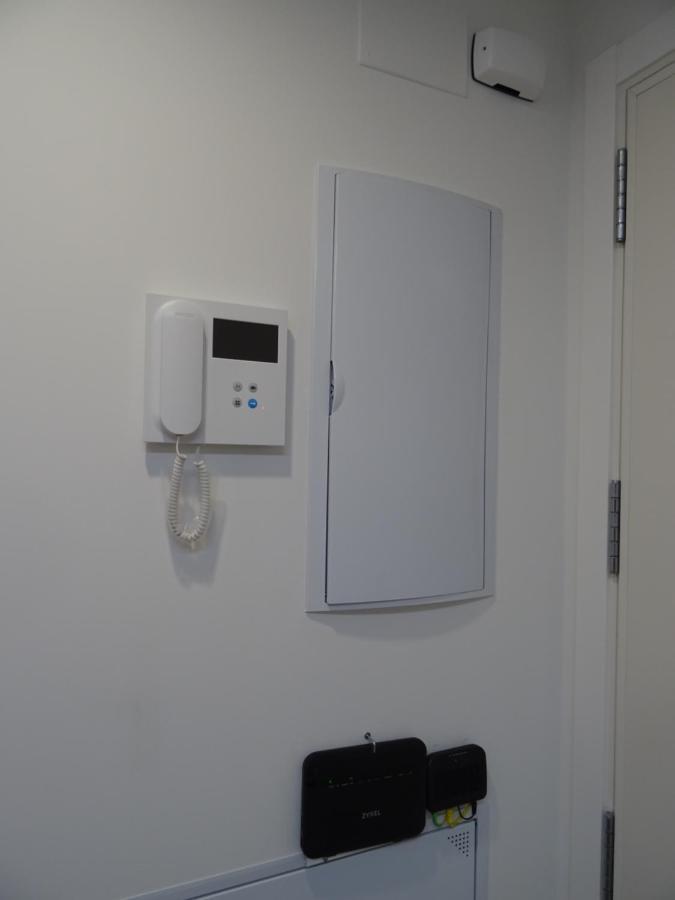 Boutique Apartment Near The Beach, 1 Gbps Wi-Fi Малага Екстериор снимка
