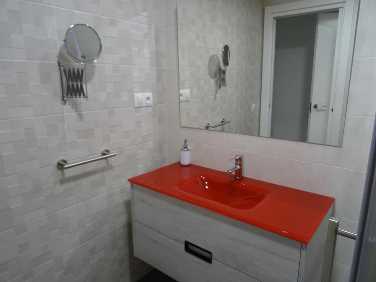 Boutique Apartment Near The Beach, 1 Gbps Wi-Fi Малага Екстериор снимка