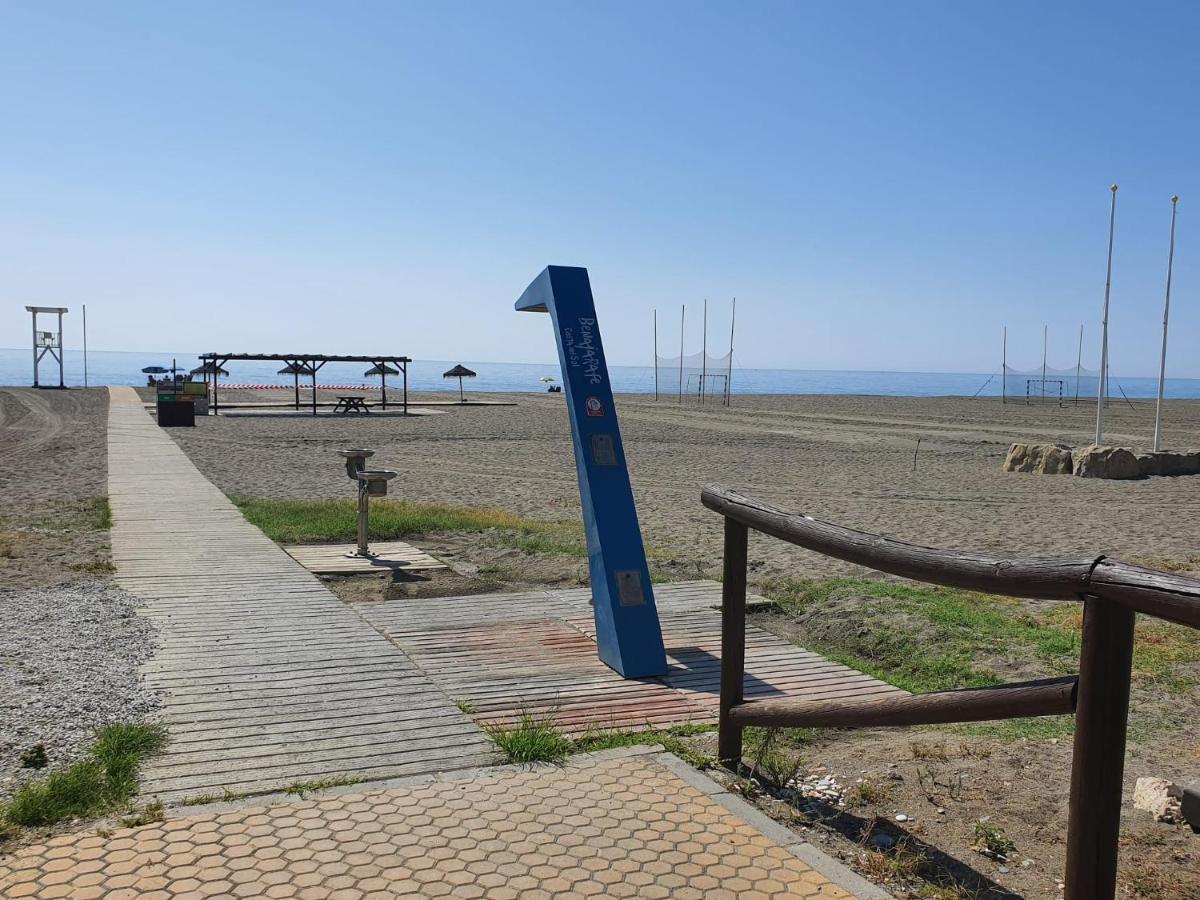 Boutique Apartment Near The Beach, 1 Gbps Wi-Fi Малага Екстериор снимка
