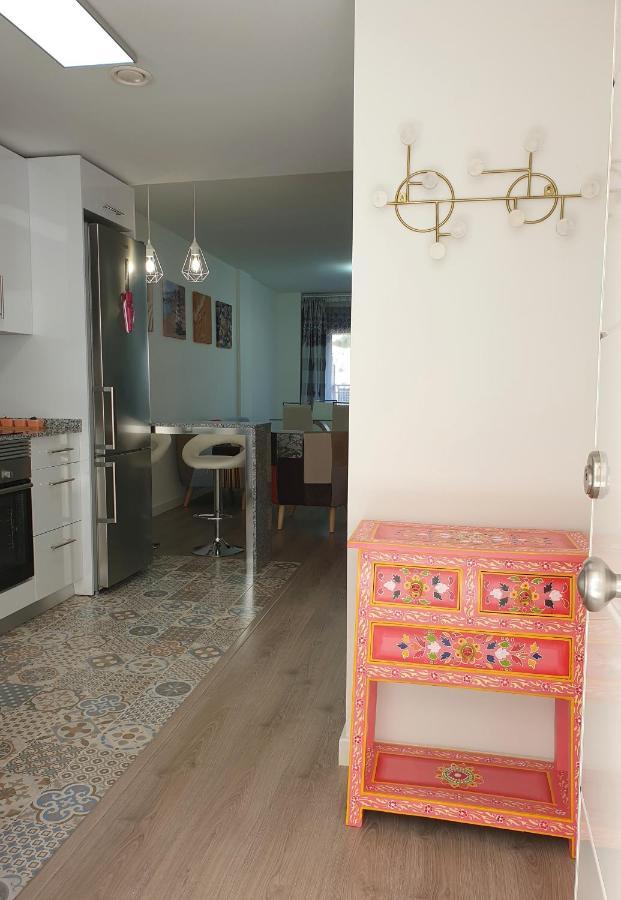 Boutique Apartment Near The Beach, 1 Gbps Wi-Fi Малага Екстериор снимка