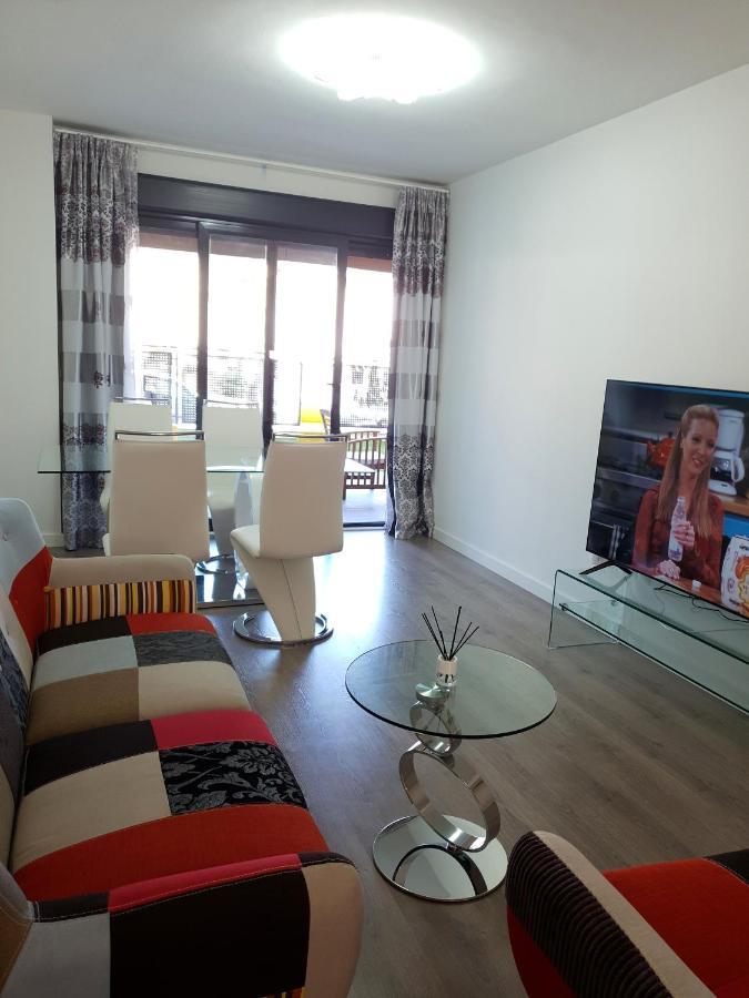 Boutique Apartment Near The Beach, 1 Gbps Wi-Fi Малага Екстериор снимка