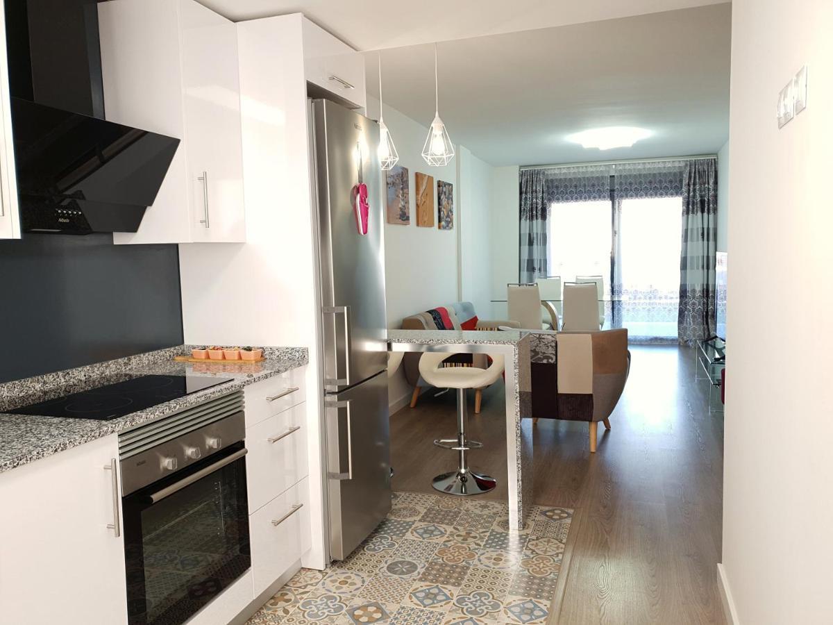 Boutique Apartment Near The Beach, 1 Gbps Wi-Fi Малага Екстериор снимка