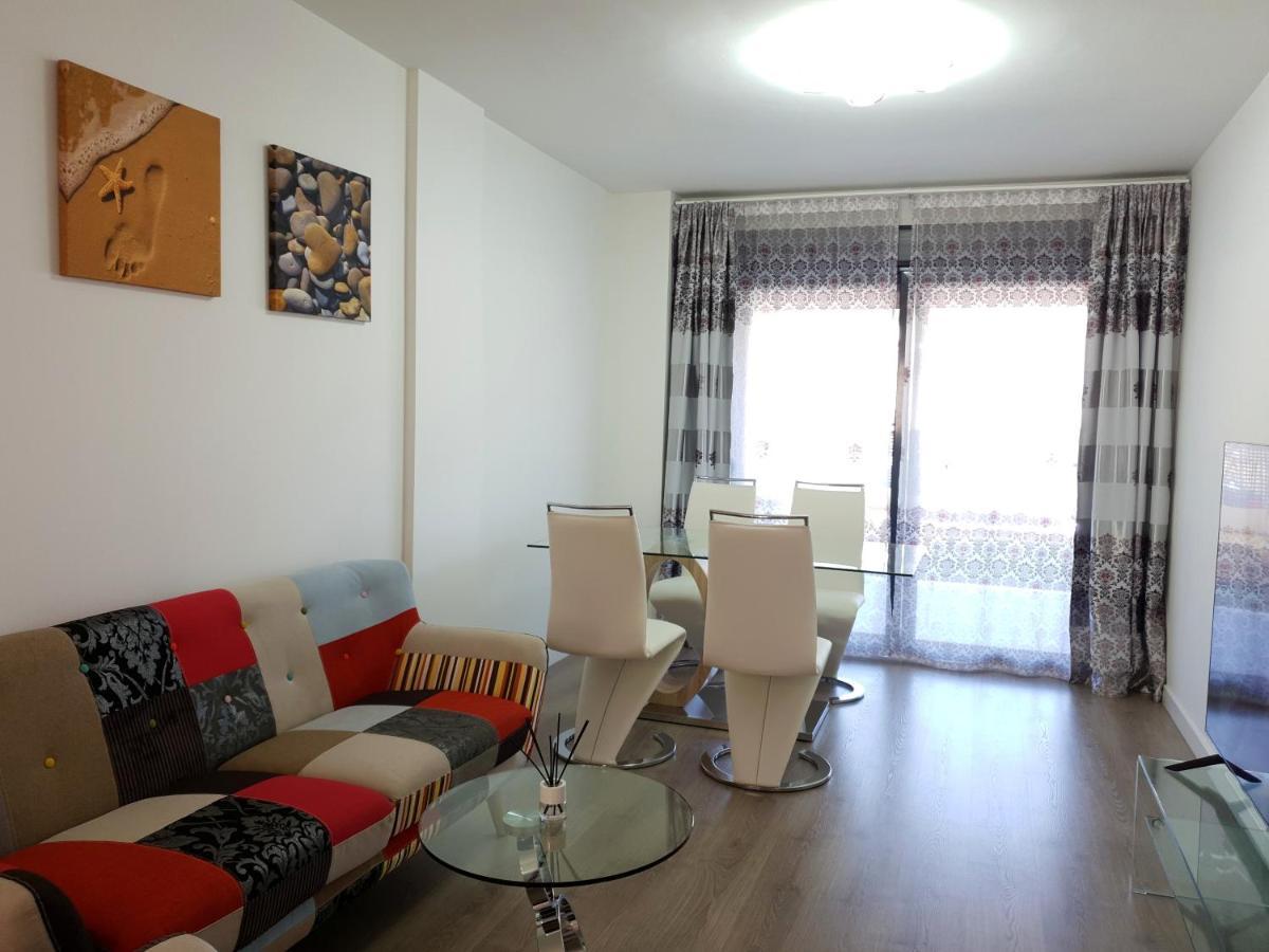 Boutique Apartment Near The Beach, 1 Gbps Wi-Fi Малага Екстериор снимка